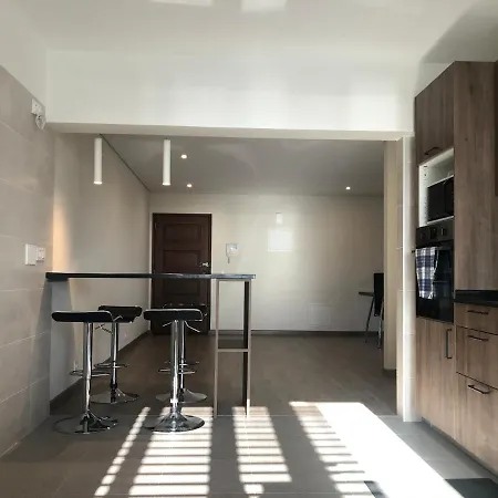 Blue River - Berlin, London, Paris, Warszawa Apartment Funchal (Madeira)